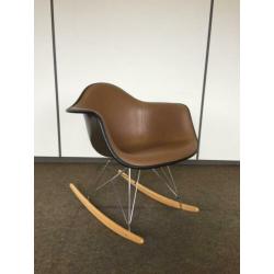 Eames | Herman Miller | RAR Seal Brown | Fiberglass