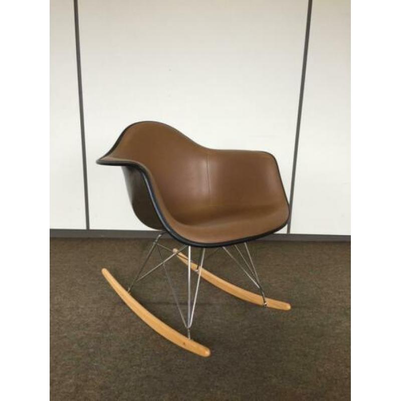 Eames | Herman Miller | RAR Seal Brown | Fiberglass