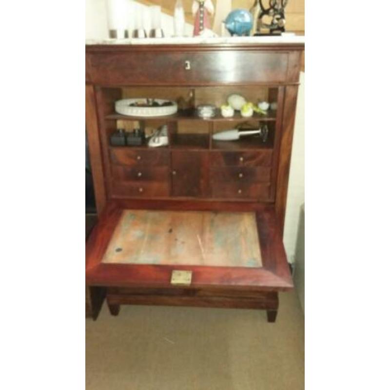 Antieke mahoniehouten secretaire.