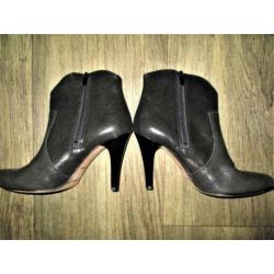 ZAPATO ! Zwarte Leren laarsjes mt 40.