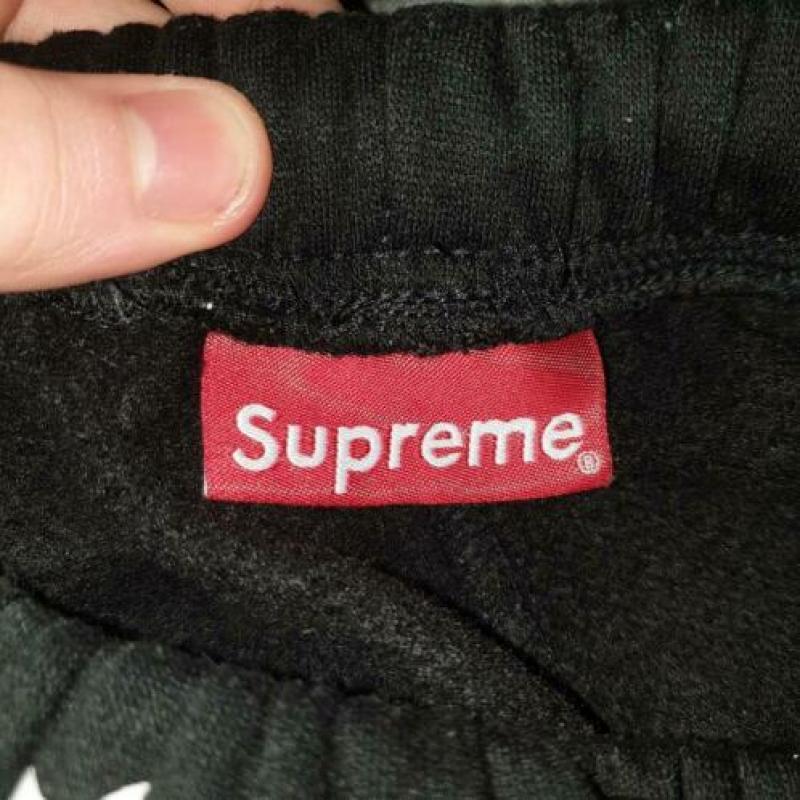 Supreme Playboy Sweatpants maat M [geenbape nike off white]