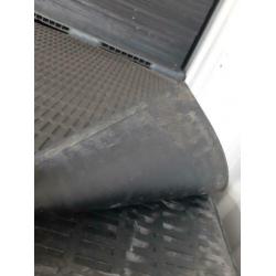 rubber matjes rubber plaat 1 x 1 meter rubbermat 5mm dik