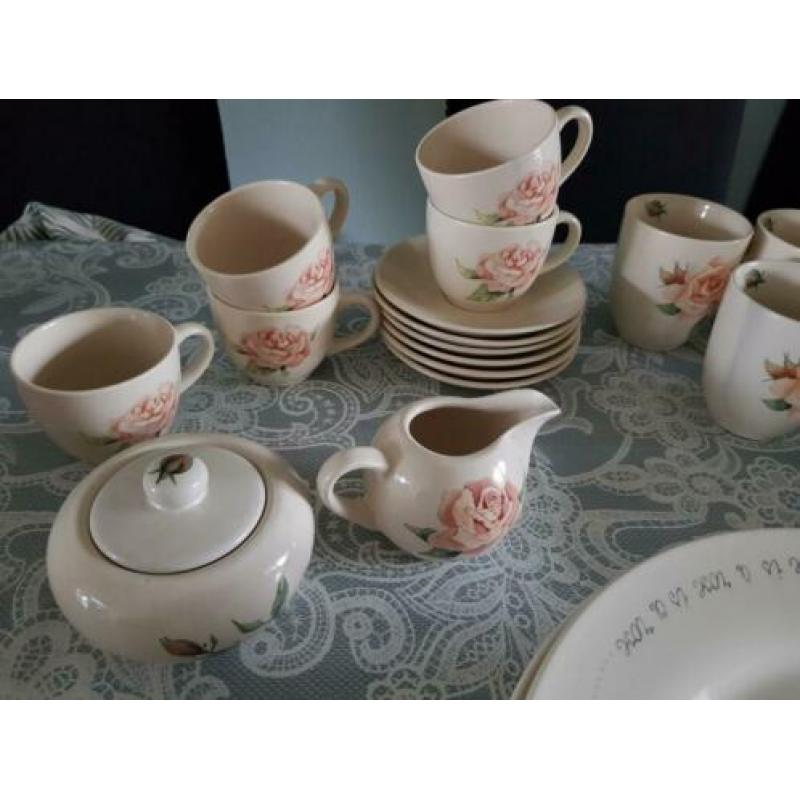 Jet servies a rose is a rose