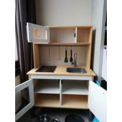 ikea keukentje incl pannetjes ed