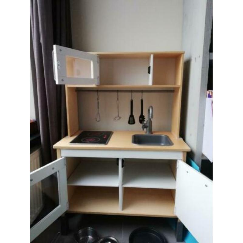 ikea keukentje incl pannetjes ed