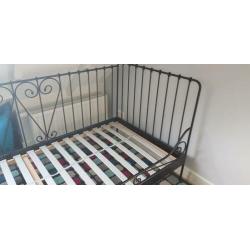 Ikea bed, 90 x 200 inclusief lattenbodem