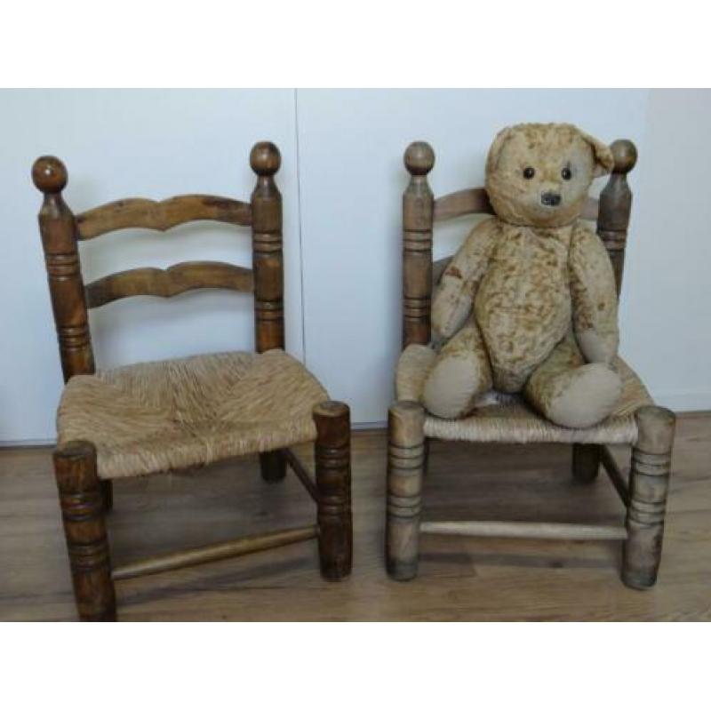 Rustieke Spaanse stoelen (open haard)
