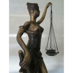 prachtig waardevol beeld vrouw Justitia 40 cm