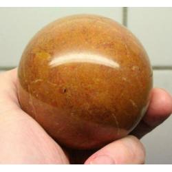 3 ca 8 cm Grote JASPIS Bollen, incl standaards, samen 2,1 kg