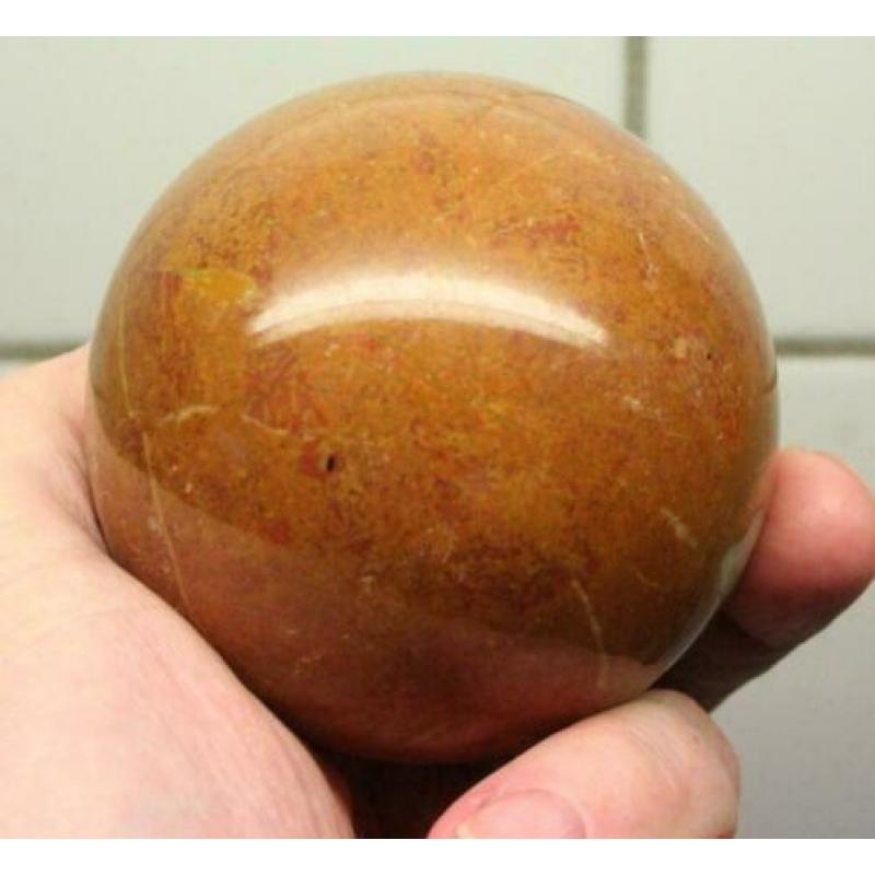 3 ca 8 cm Grote JASPIS Bollen, incl standaards, samen 2,1 kg