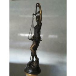 prachtig waardevol beeld vrouw Justitia 40 cm