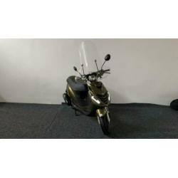 Piaggio zip olijf Groen 4T Snor Bj:2014!