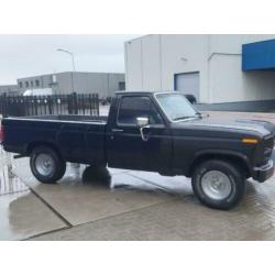 Ford F150 5.7 V8 1983