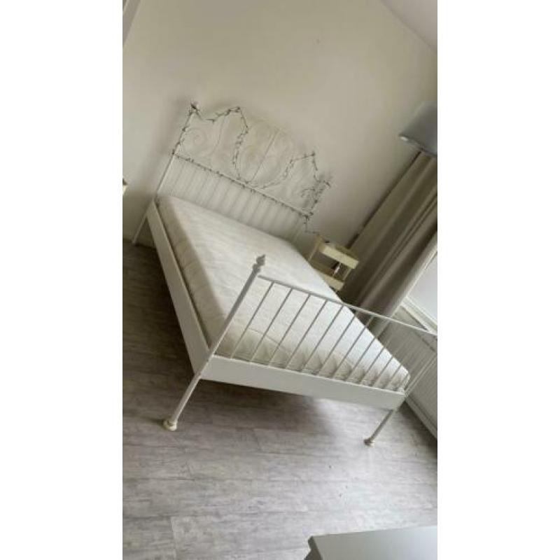 IKEA Leirvik bedframe 140x200 incl lattenbodem en/of matras
