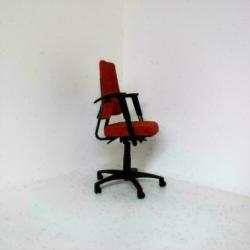 BMA Axia: Oranje Stof, Hoge Rug. Bureaustoelen/Burostoel.