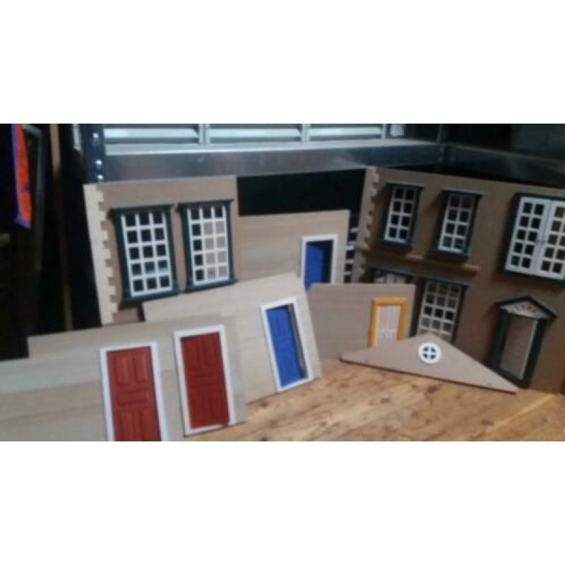Poppenhuis 8 kamers*