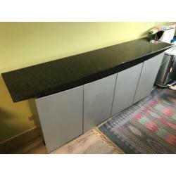 Dressoir - lage kast - met marmeren plaat