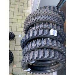 Nieuwe Pirelli schoepenbanden