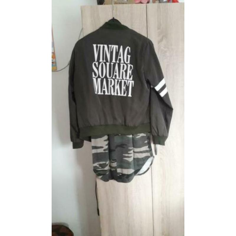 Nieuw bomber jas mt m en camouflage truitje mt s