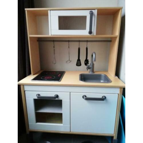 ikea keukentje incl pannetjes ed