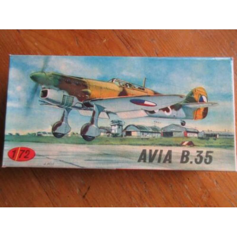 AVIA B.35 KP Model 1:72 Nieuw