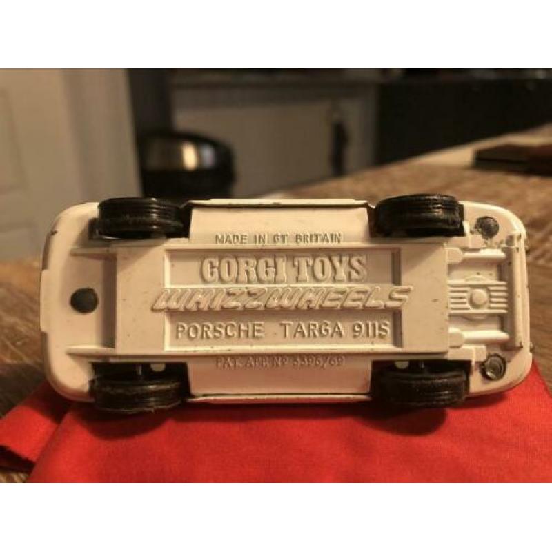 Corgi Toys Whizz Wheels Porsche Targa 911s rijkspolitie