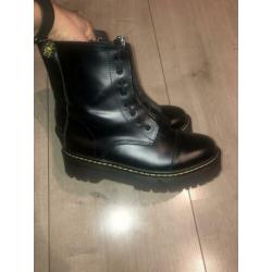 Boots hoge zool 38 zwart