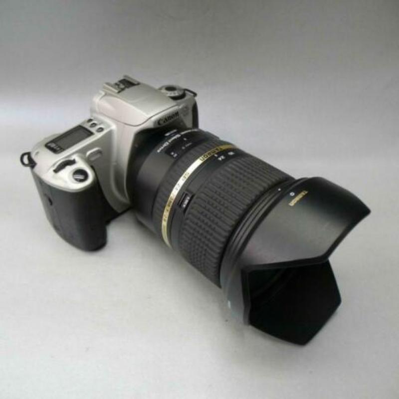 EOS 300 met Tamron 2.8/24-70 mm VC