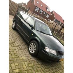 Volkswagen Passat 1.8 Variant 20V 92KW 1999 Groen