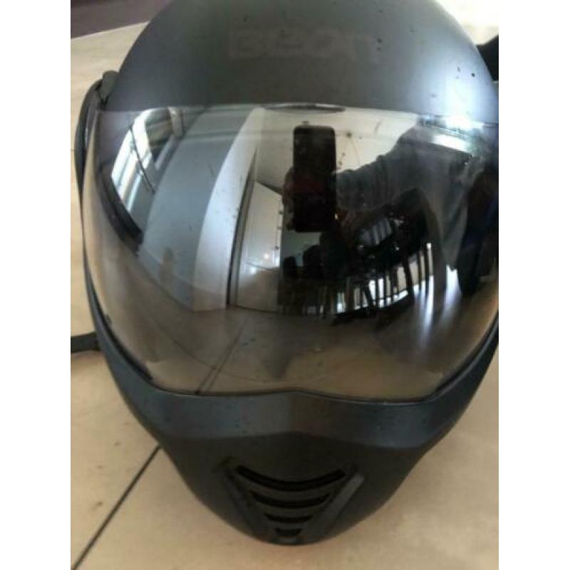 Beon helm maat L