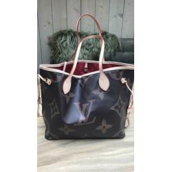 Louis Vuitton neverfull bag Logo MM