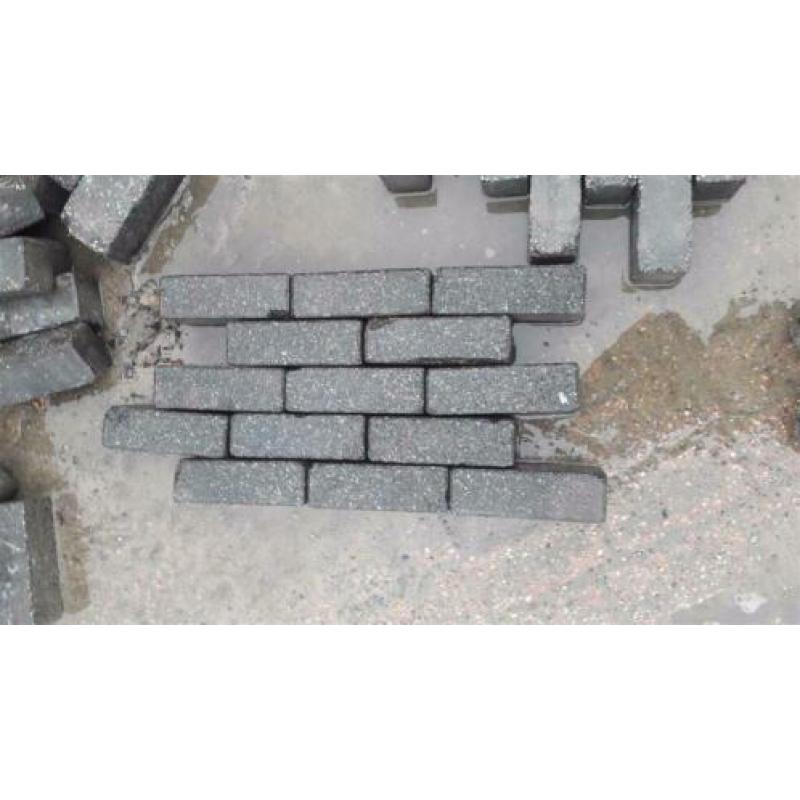 Beton Dikformaat jong gebruikt kleur zwart