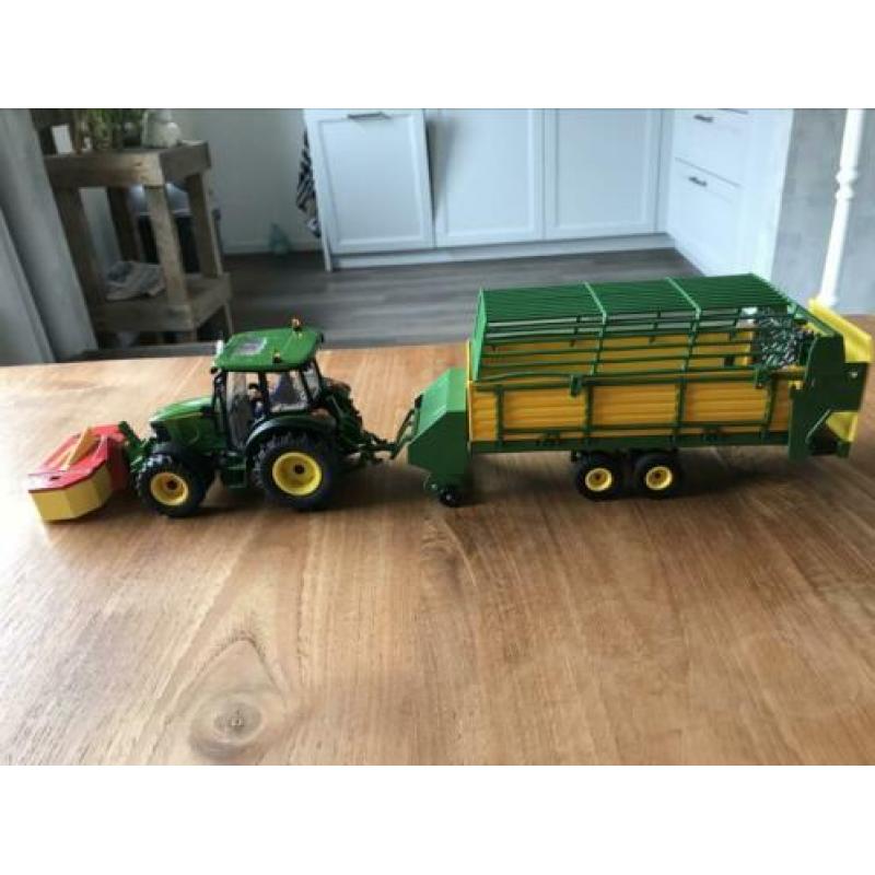 Siku,Britains maai/opraap combinatie