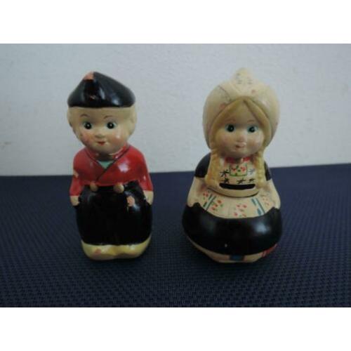 Twee vintage puntenslijpers van gebakken klei