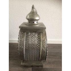 Sierlijke Zilverkleurige Windlicht Barok hoog 46 cm