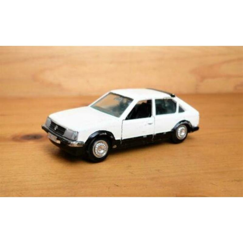 Gama. Opel kadett d type 5 deurs hatchback. 1979.