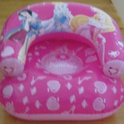 Disney Princess opblaas stoel, nieuw.
