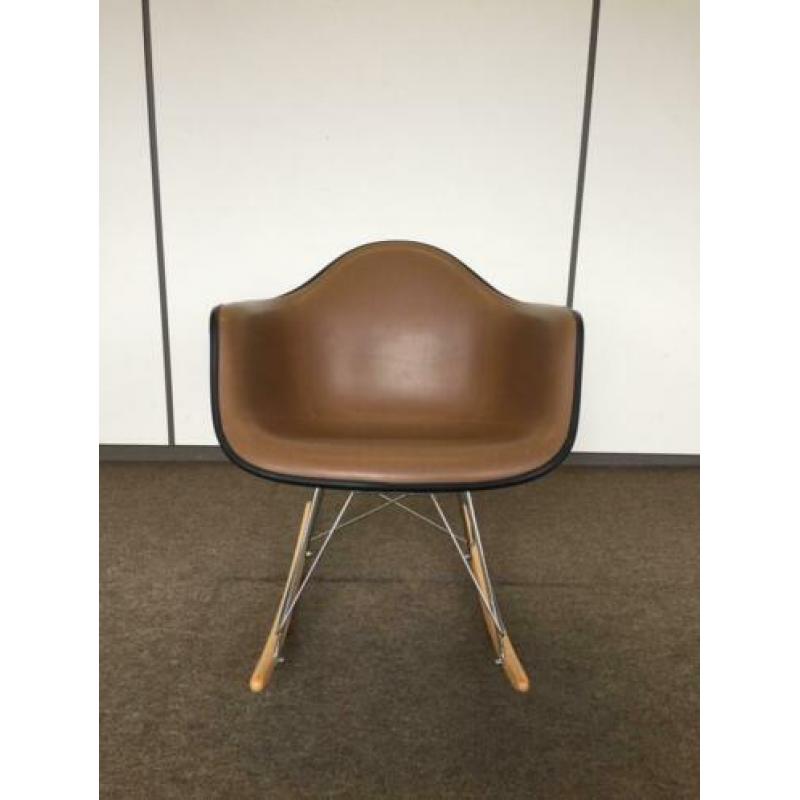 Eames | Herman Miller | RAR Seal Brown | Fiberglass