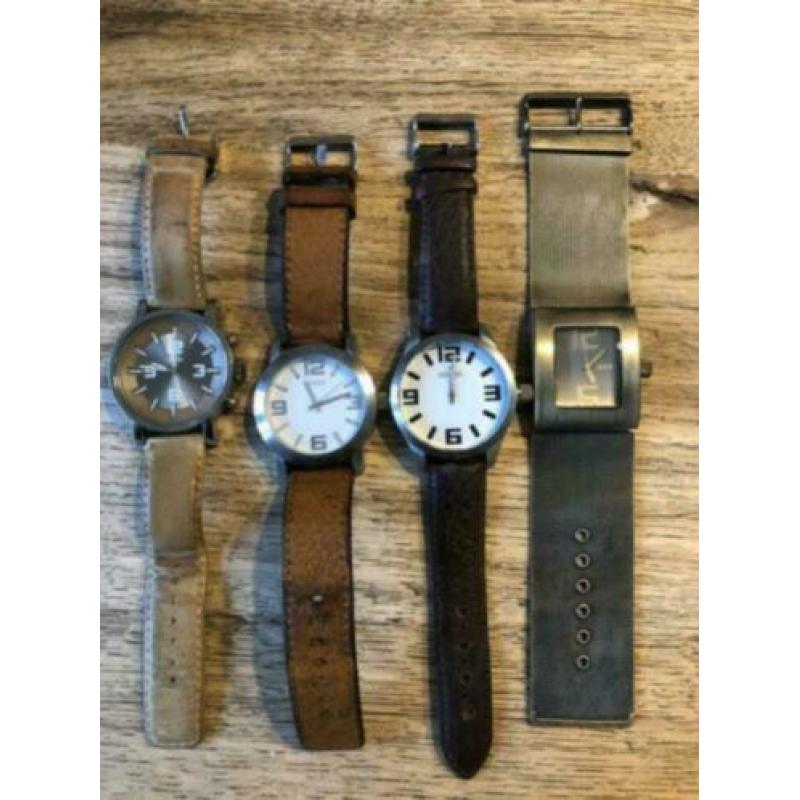 Diverse Oozoo horloges prima staat