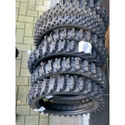 Nieuwe Pirelli schoepenbanden