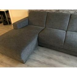 Bank met lounge gedeelte