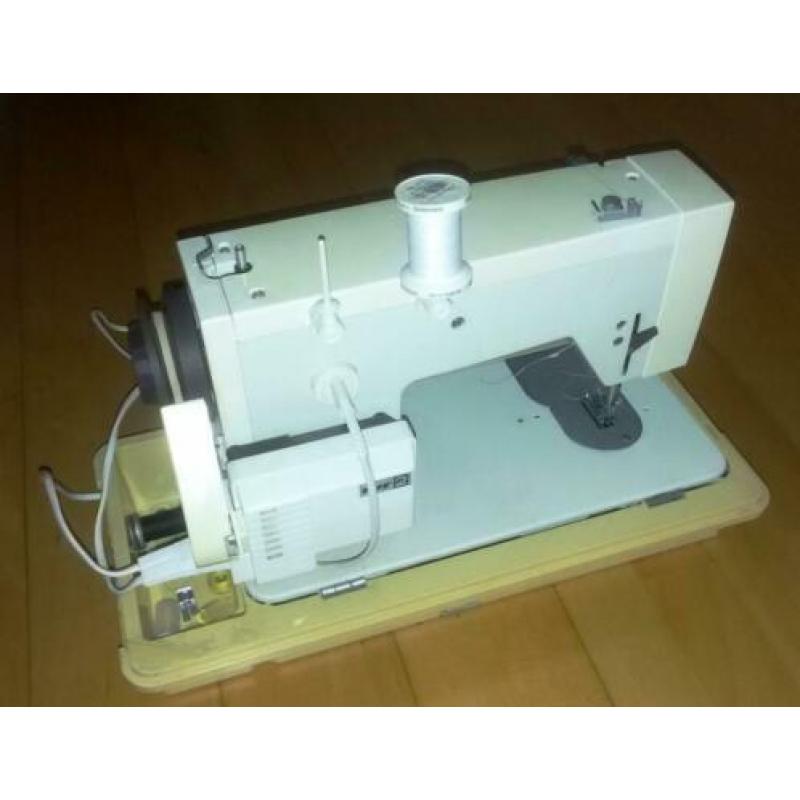 Naumann elektrische naaimachine