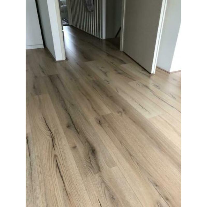 Laminaat nieuw in doos ruim 13m2