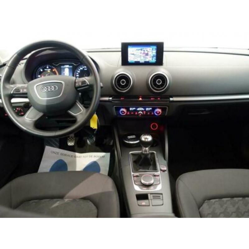 Audi A3 Sportback 1.6 TDI PRO LINE PLUS, Nw Model, Navi, MF