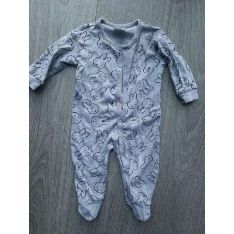 Nijntje pakket kleding maat 68