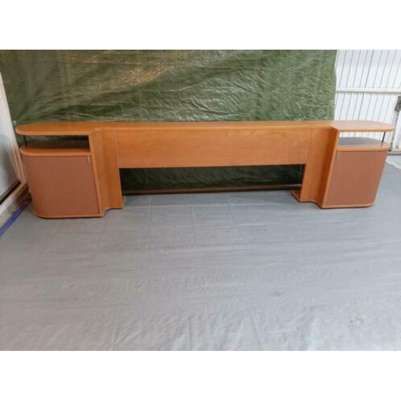 Auping Auronde achterwand met nachtkastjes voor een bed 160