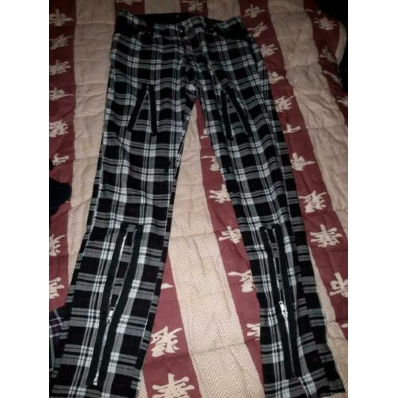 Tk 2 broeken ruit maat m gothic emo punk metal opruiming