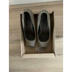 Kakigroene peep-toe pumps maat 40