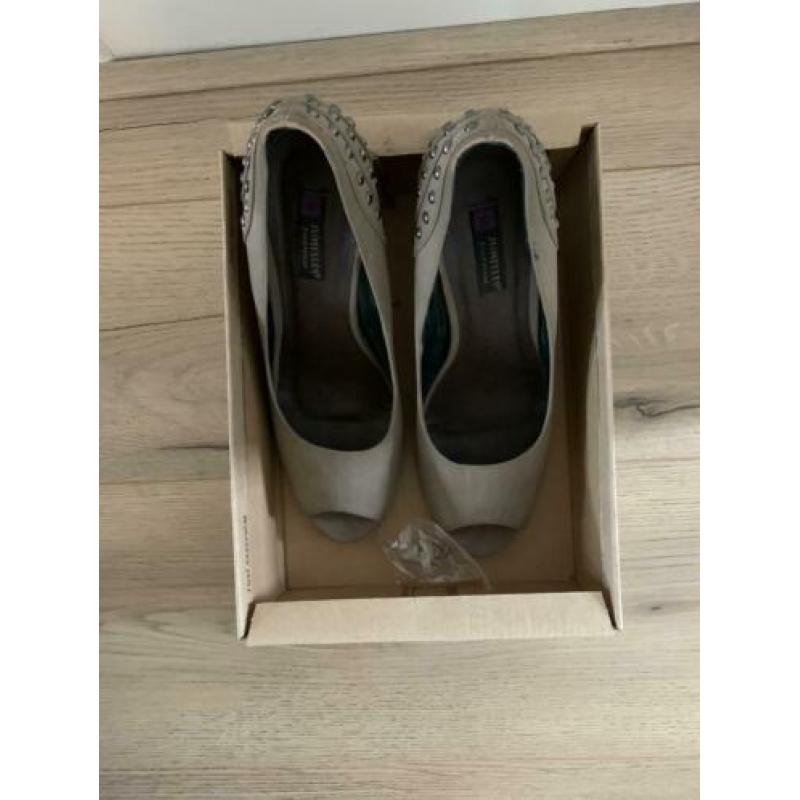Kakigroene peep-toe pumps maat 40