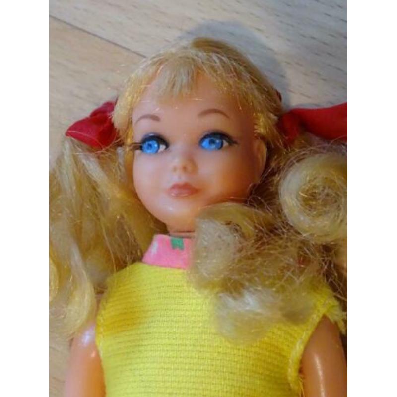 Barbie skipper #1105 Twist 'n Turn Sausage Curl 49 euro